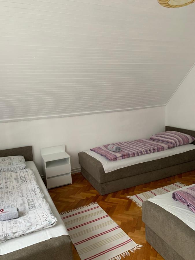 Апартаменты Kriszta Apartmanhaz Балатонлелле Экстерьер фото