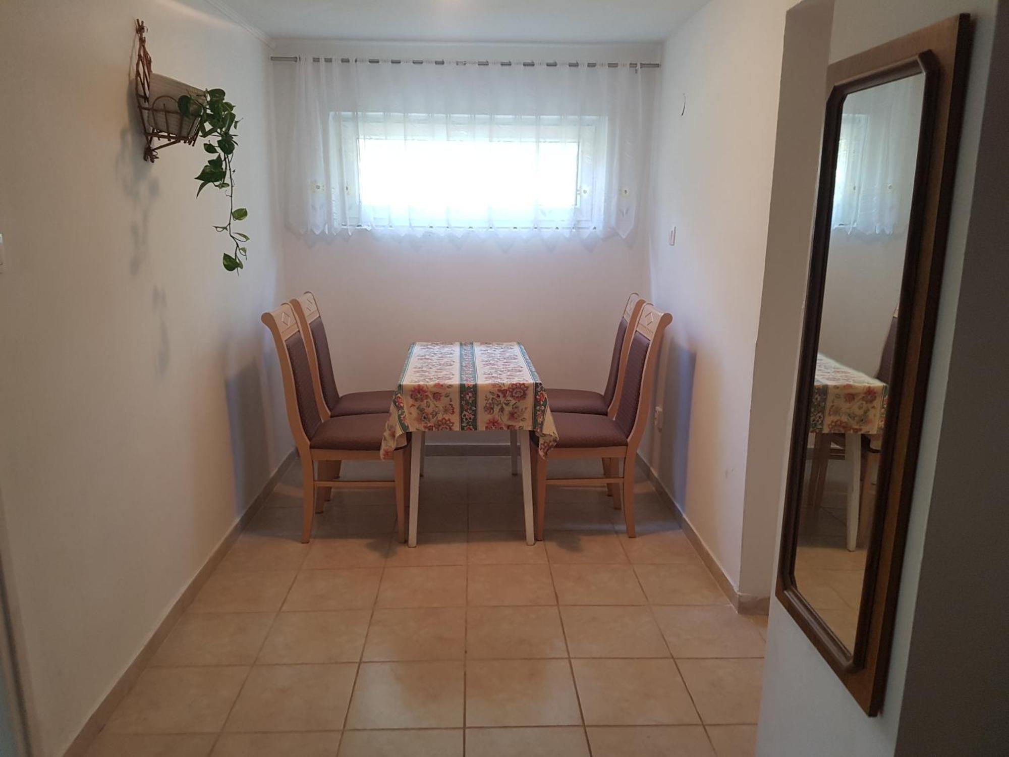 Апартаменты Kriszta Apartmanhaz Балатонлелле Экстерьер фото